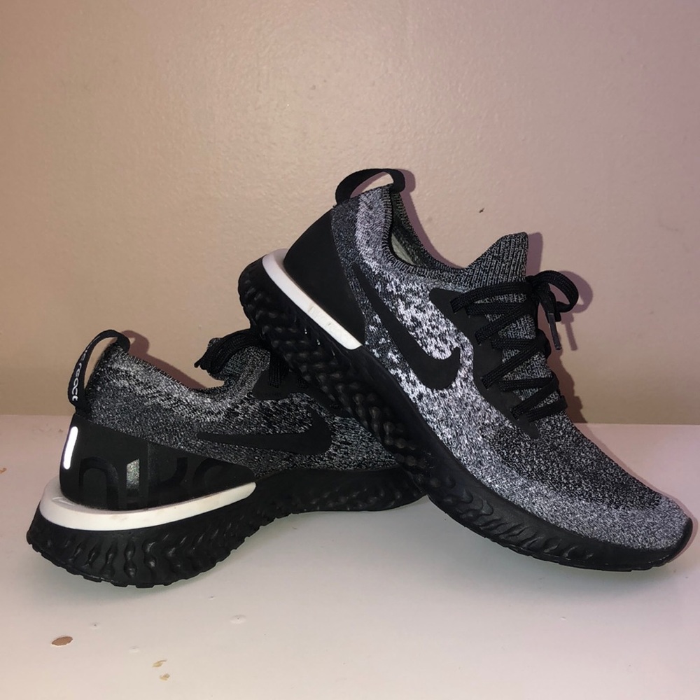 Nike epic react women’s running sneaker size 8